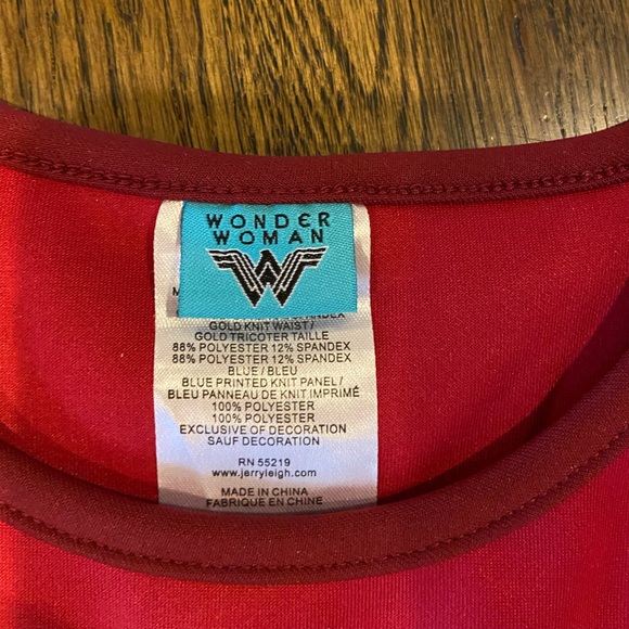 Wonder Woman costume size 10-12 - Picture 2 of 5
